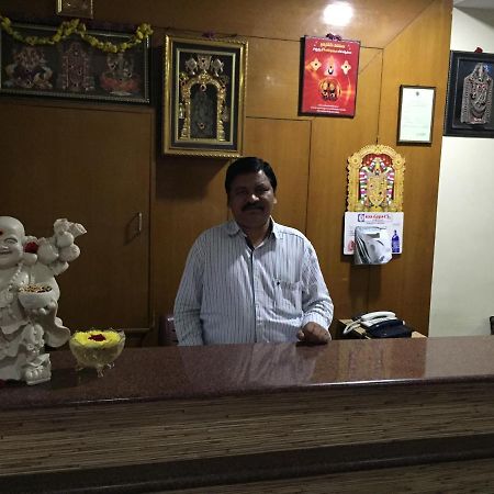 Hotel Suprabath Towers Tirupati Luaran gambar