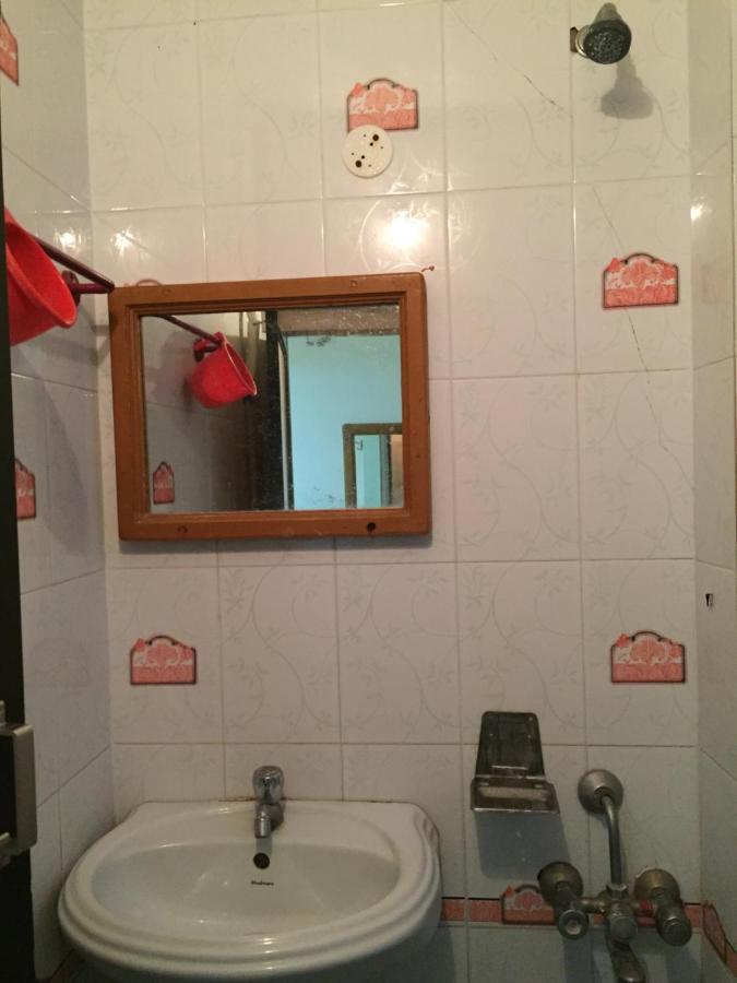 Hotel Suprabath Towers Tirupati Luaran gambar
