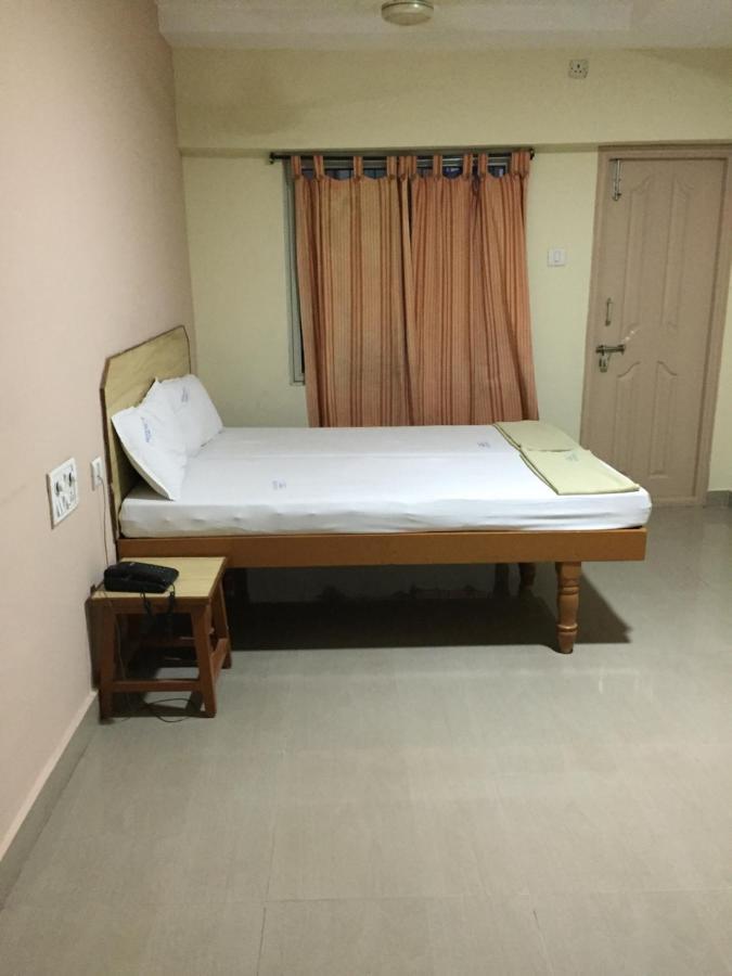 Hotel Suprabath Towers Tirupati Luaran gambar