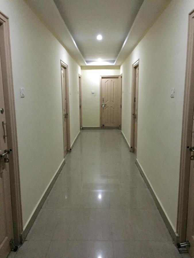 Hotel Suprabath Towers Tirupati Luaran gambar